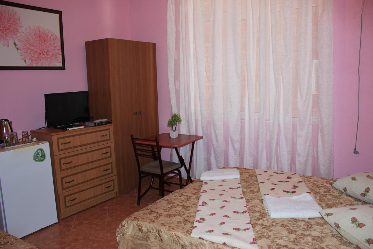 غاغرا Emiliya Guest House المظهر الخارجي الصورة