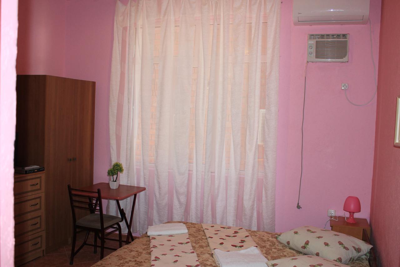 غاغرا Emiliya Guest House المظهر الخارجي الصورة