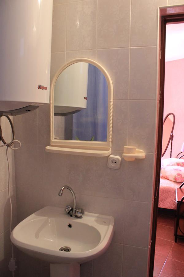 غاغرا Emiliya Guest House المظهر الخارجي الصورة