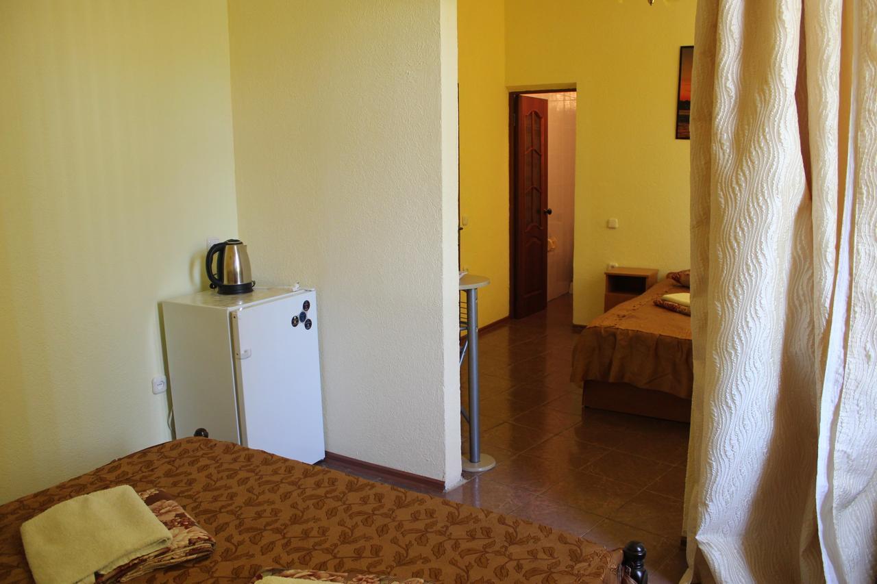 غاغرا Emiliya Guest House المظهر الخارجي الصورة